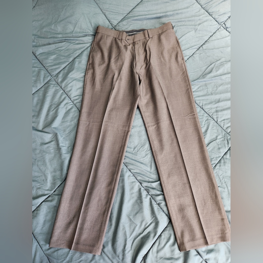 Mens Haggar classic fit Khaki 36W× 32L
